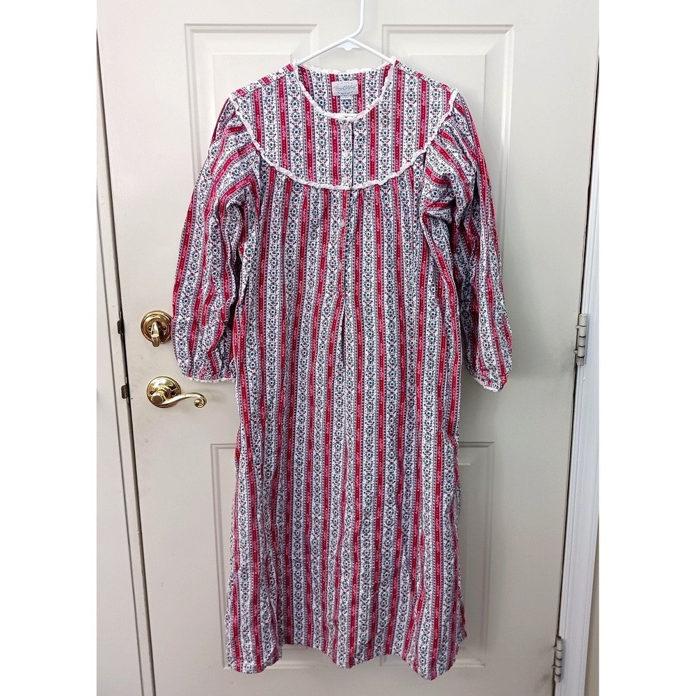 Lanz of Salzburg Flannel Cotton Long Sleeve Nightgown Size Large Floral Hearts